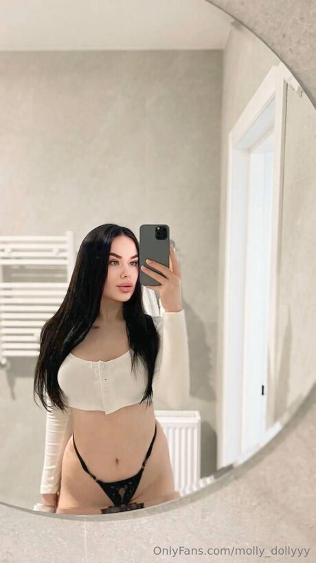 Molly Dollyyy erotische freie bilder