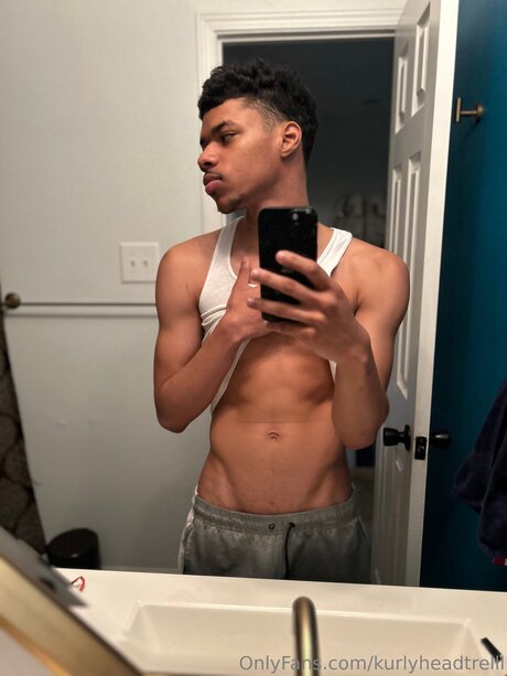 Kurlyheadtrelll exklusive sexy bilder