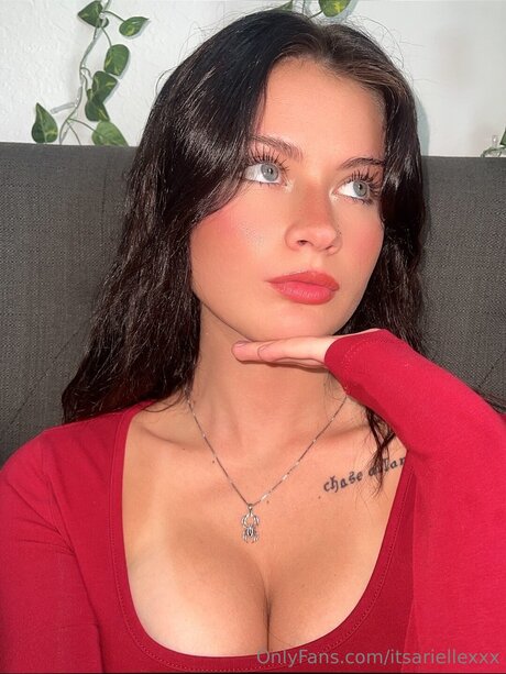 Itsariellexxx heiße nackt bilder