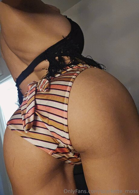 Scarlette Moss hübsche nackten archiv