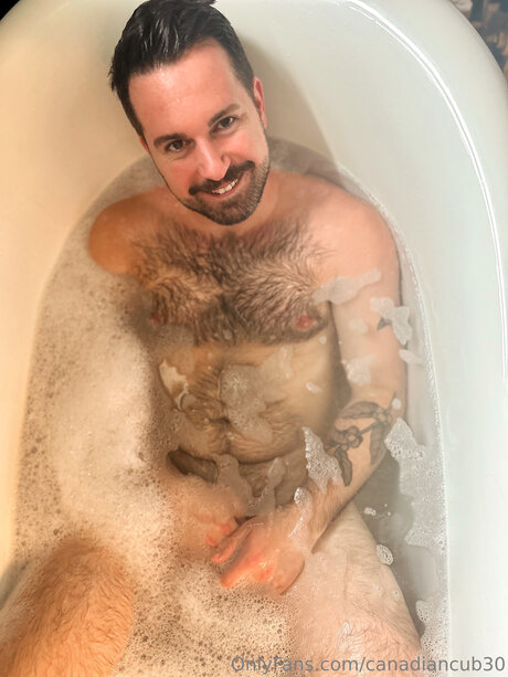 Canadiancub30 model sexy galerie