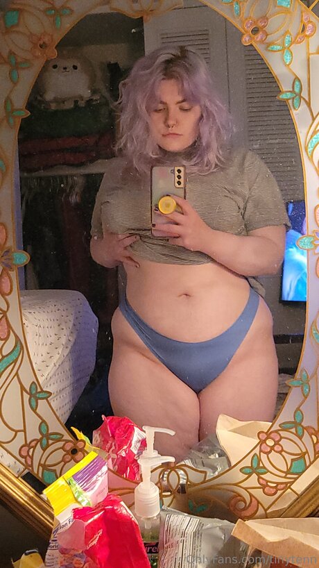 Tinytenn model porno bilder