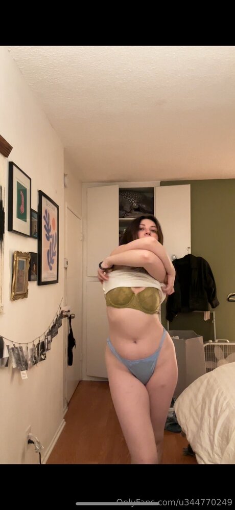 U344770249 xxx exklusive foto