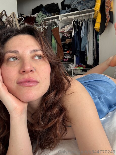 U344770249 porno perfekte fotos