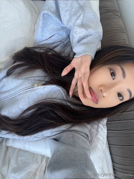 Yemadacore nacktheit erotische bilder