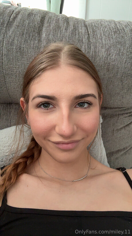 latina-dienstmädchen onlyfans kunst nackte galerien