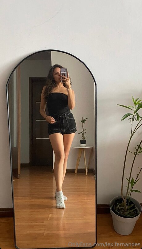 Lexifernandes schauspielerin sexy fotos