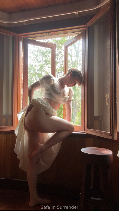 Safeinsurrender kostenlose erotische foto