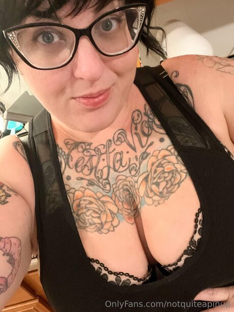 Notquiteapinup nackt heiße bilder