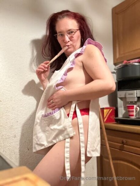 ebenholz-oma nur fans exklusive nackt bild