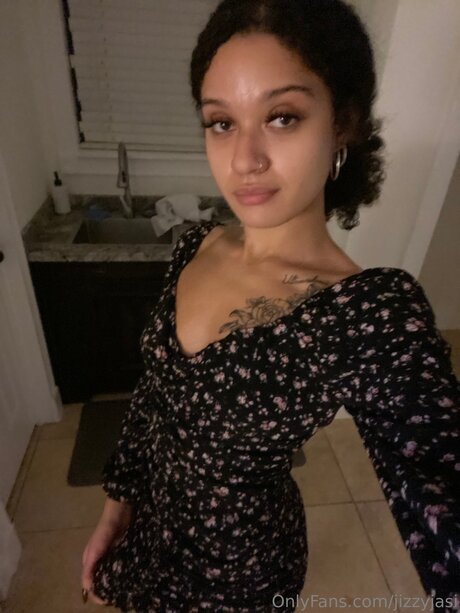 Jizzyjasi freie sex bilder