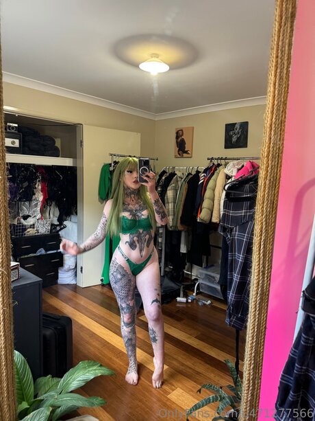 Rose Reality freie nackte bild