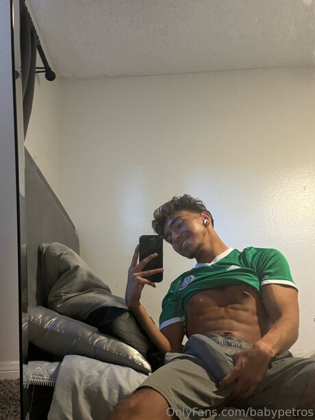 Babypetros model kunst foto