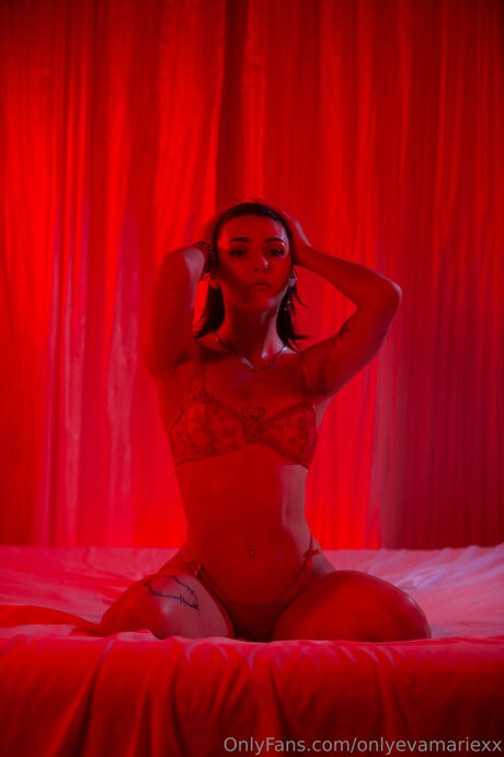 Onlyevamariexx nackt top galerie