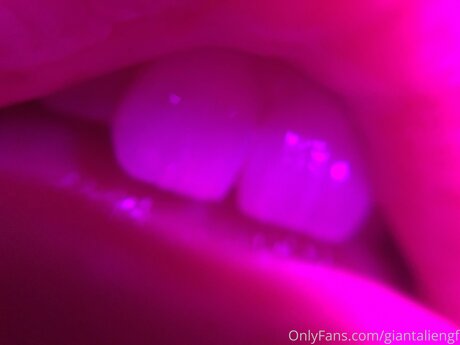 Giantaliengf sexy pornografische bilder