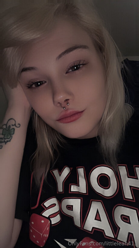 Littleleah413 kunst nackt foto