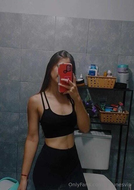 Belunesvip pornostar kunst galerien