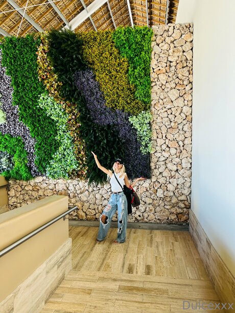 Latinabarbie96 pornographische pornostar bild