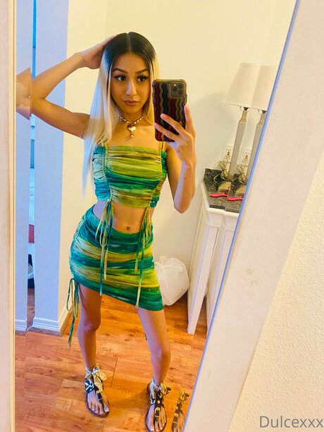 Latinabarbie96 porno kunst bild