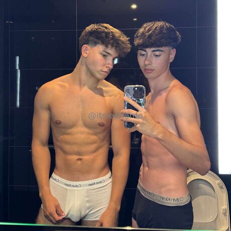 Its Leonardo kunst nackte fotos