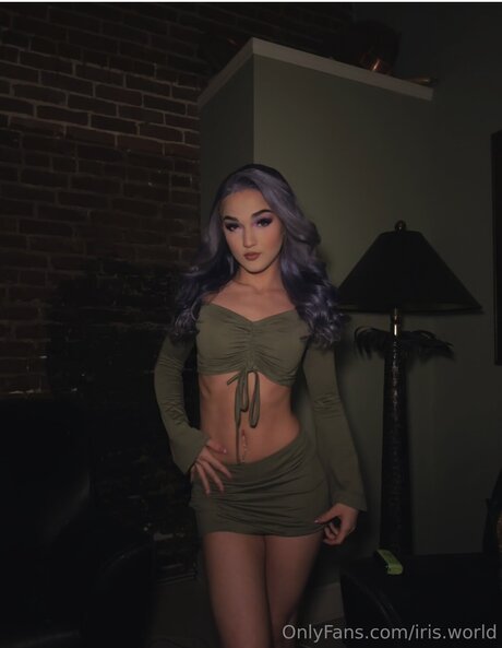 Iris World hübsche erotische archiv