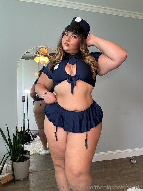 Thebigbootybarbie xxx porno bild