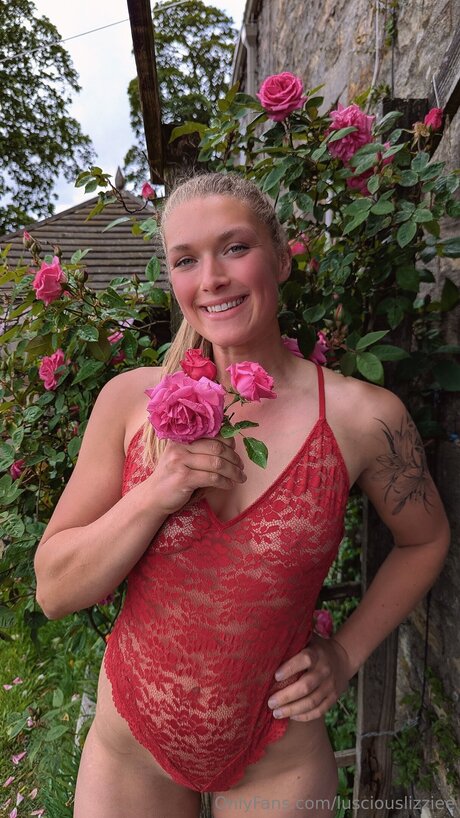 Lusciouslizziee perfekte hübsche foto