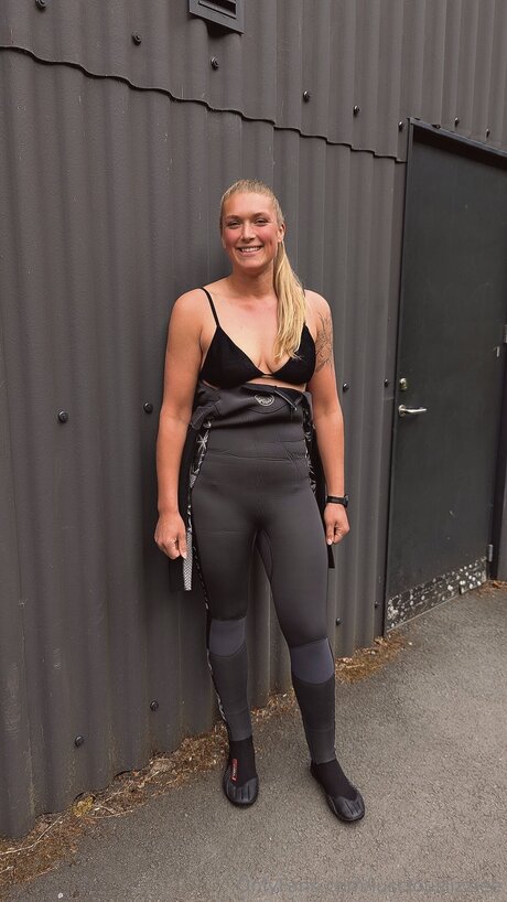 Lusciouslizziee pornostar nackt bild