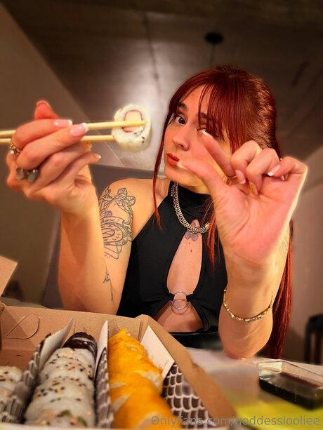 Goddesslooliee erotische pornostar fotos