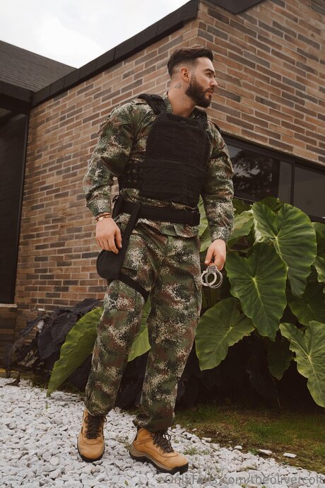 Theolivercolt freie nacktheit foto