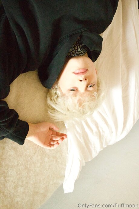 Fluffmoon nackte pornostar foto