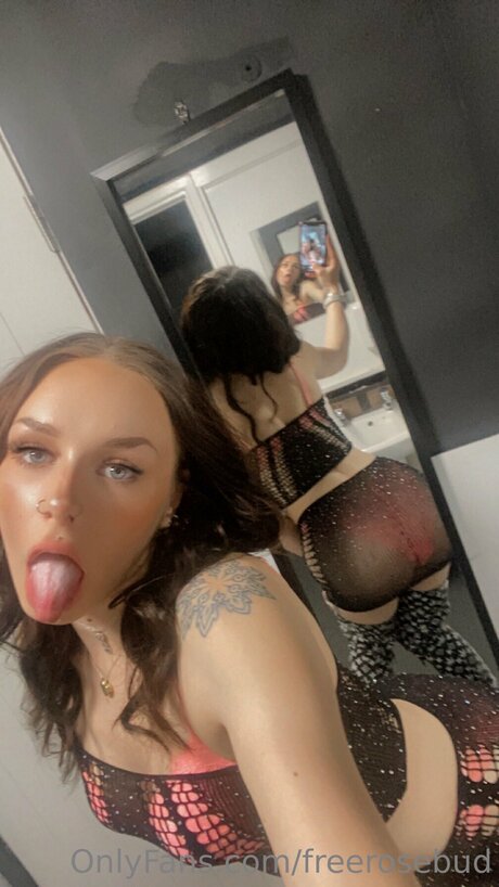 Freerosebud model perfekte foto