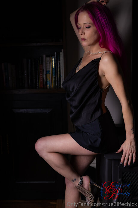 True2lifechick sexy akt foto