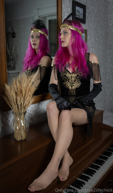 True2lifechick model erotische bilder