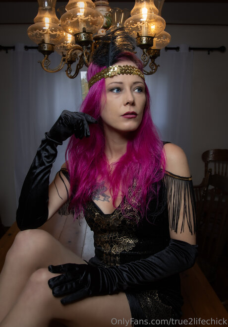 True2lifechick kunst hd archiv