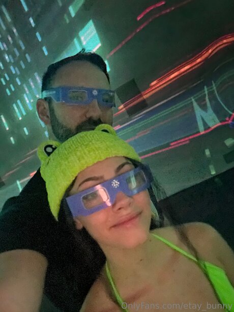 Thunder Bunny kostenlose akt galerien