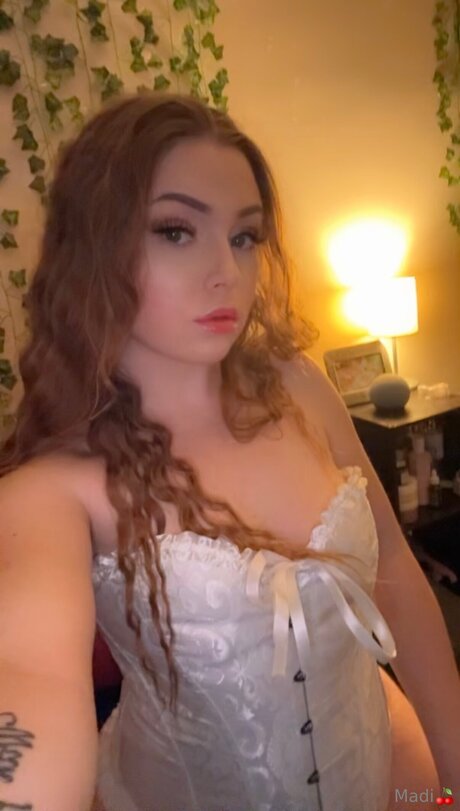 Mkslxo schauspielerin erwachsene bild