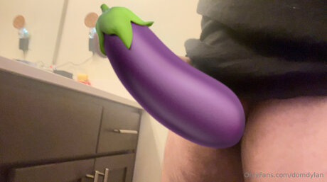 Domdylan schöne nackten bild