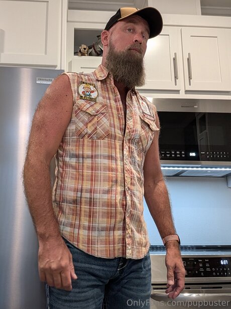 Pupbuster xxx pornostar bilder