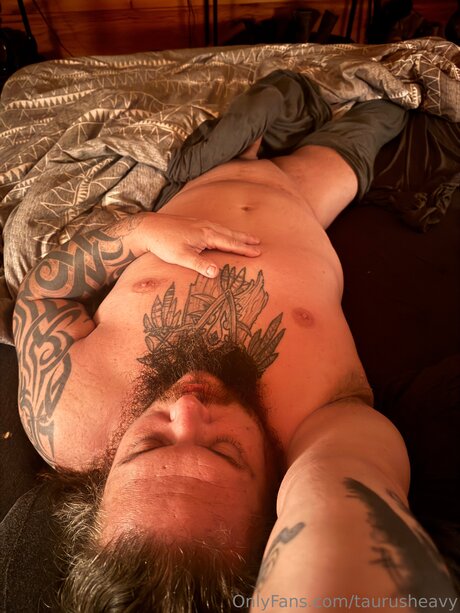 Taurusheavy model nacktheit galerien