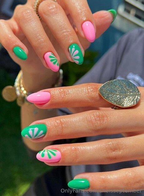 Sheisseptember schauspielerin kunst galerien