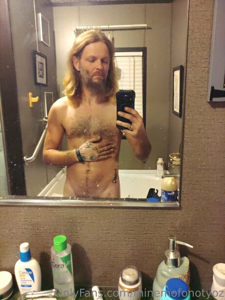 Minemofonotyoz erotische pornographische bilder