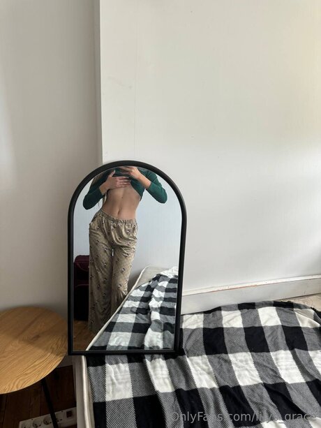 Graceli freie nackte galerien