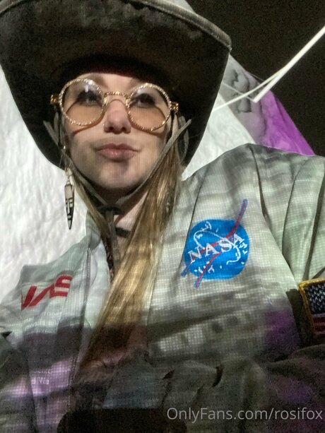 Rosifox heiße akt galerien