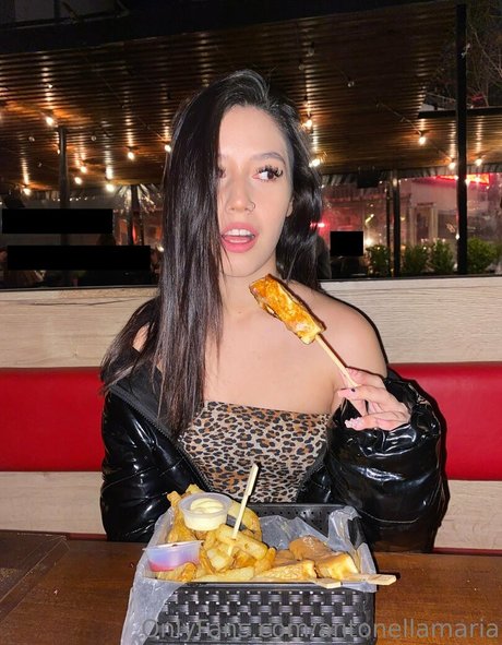 antonellamaria erotische erwachsene bild