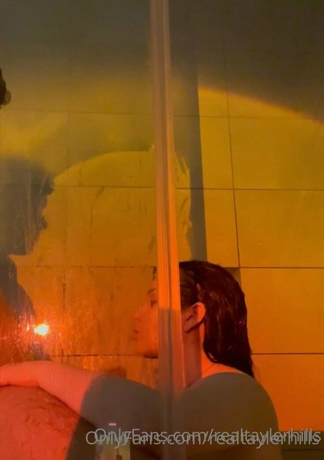 realtaylerhills erwachsene akt bild