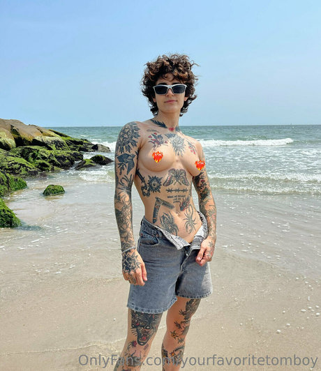 Vas Hal schauspielerin nackt bilder