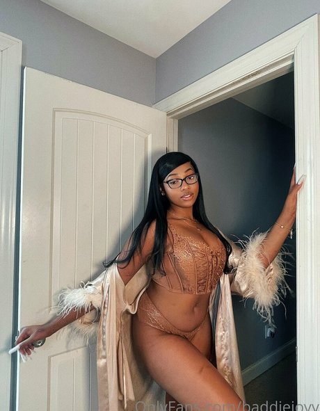 baddiejoyy freie nacktheit fotos