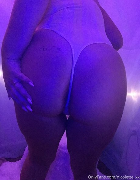 nicolette xx exklusive erotische foto