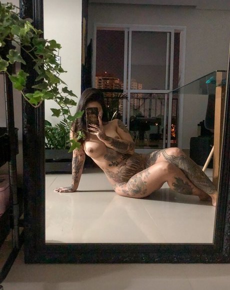 dinhafun exklusive nackte archiv